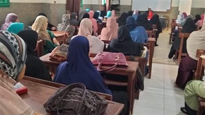 ندوة عن دور المرأة في المجتمع تنظمها جمعية كفالة الطفل اليتيم بميت رهينة 