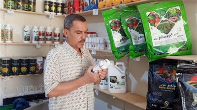 ضبط 4 محلات مبيدات وأسمدة تعمل بدون ترخيص في ببا وإهناسيا ببني سويف