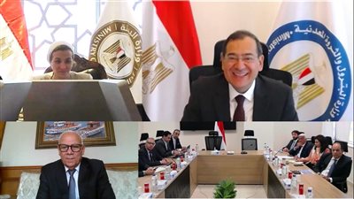  وزير البترول يناقش مشروع مجتمعي لشركة إيني ببورسعيد