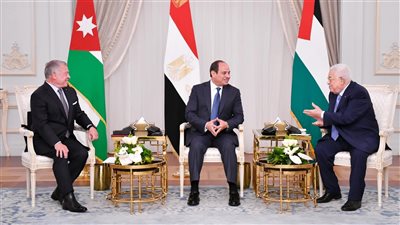 قادة مصر والأردن وفلسطين يرفضون أي محاولات لفصل المسارات بين غزة والضفة الغربية