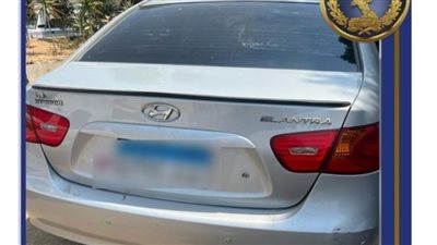 ضبط قائد سيارة ضايق سيدة بطريق إسكندرية وتلاعب فى اللوحات المعدنية 