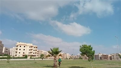 رئيس جهاز الشروق يتفقد عددا من مشروعات المدينة 