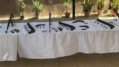 ضبط 30 قطعة سلاح نارى و4 قضايا مخدرات خلال حملة بأسوان وسوهاج 