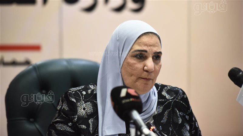 نيفين القباج وزيرة