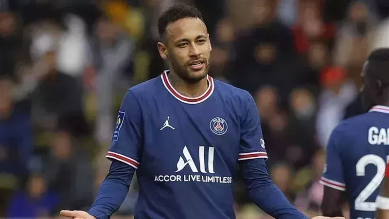 نيمار، فيتو