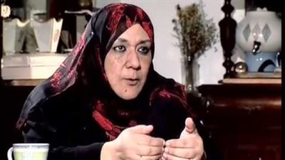 صافيناز كاظم تكشف سر تراجعها عن بيع مكتبتها مقابل مليون جنيه (فيديو)