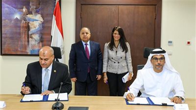 مصر والإمارات توقعان اتفاقية لتمويل واردات القمح بقيمة 500 مليون دولار لمدة 5 سنوات