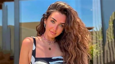 رقصة كوميدية جديدة لهنا الزاهد من مسلسل سيب وأنا أسيب (فيديو)