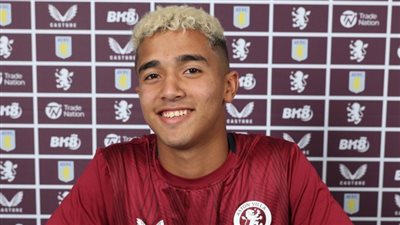 هل يستفيد الزمالك من صفقة انتقال عمر خضر لأستون فيلا؟ 