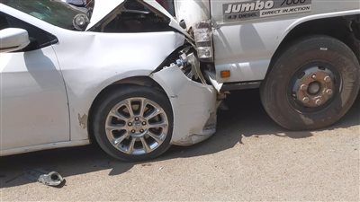 زحام بطريق الإسكندرية الزراعي بسبب حادث تصادم سيارتين ودراجة نارية