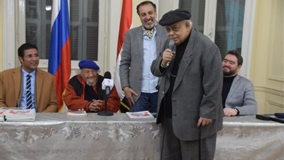 أشهرها بقلظ، موسكو تترجم أعمال الشاعر الراحل شوقي حجاب للغة الروسية 