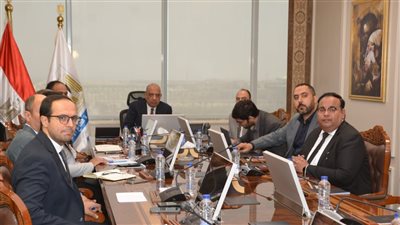 وزير قطاع الأعمال العام يبحث مع H&H الهندية التعاون في مجال الرعاية الصحية