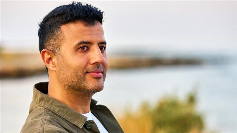 الفنان حمزة نمرة،