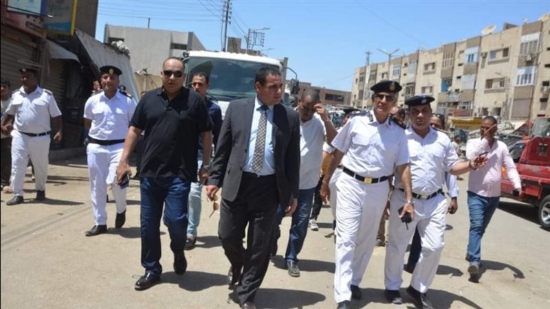جانب من متابعة مدير