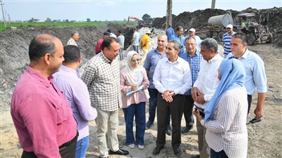 محافظ الغربية يتفقد مشروعات الرصف والتطوير بطنطا وكفر الزيات