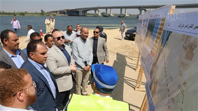 محافظ بني سويف يتفقد سير الأعمال بمحور الفشن على النيل 