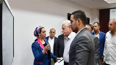 محافظ جنوب سيناء يتابع أعمال الشبكة الوطنية للطوارئ والسلامة العامة 