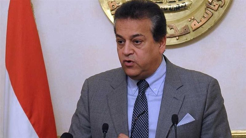 وزير الصحة والسكان