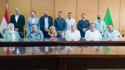 مجلس إدارة الغرفة التجارية بالإسماعيلية يستقبل وفدا برلمانيا 