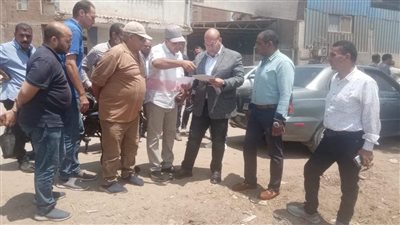 نائب محافظ الجيزة يشدد علي رفع كفاءة الحملة الميكانيكية ببرطس(صور)