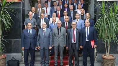 الدرندلي يستقبل لجنة العلوم الأساسية بالمجلس الأعلى للجامعات 