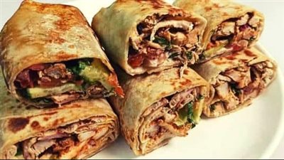 طريقة عمل شاورما اللحم، بمكونات بسيطة وأحلى من الجاهزة 