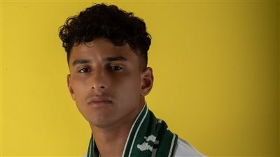 جلسة تصوير لـ أحمد عيد بعد انضمامه للمصري (صور) 