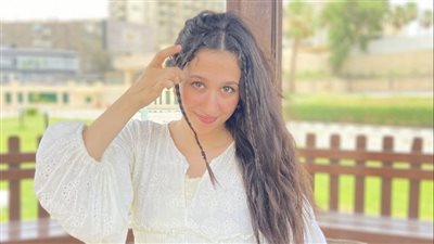 ياسمين أشرف: دخلت المسرح بالصدفة وجائزة المهرجان القومي شجعتني على الاستمرار (صور)