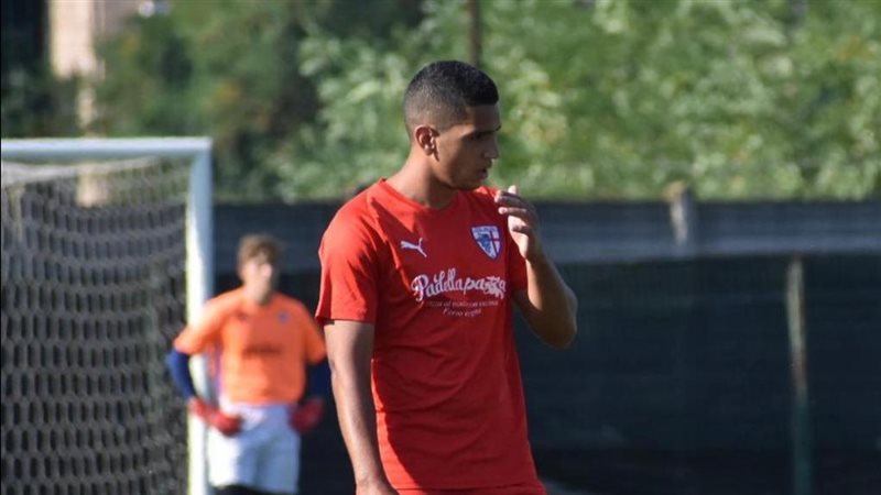 حسني السيد لاعب المقاولون،
