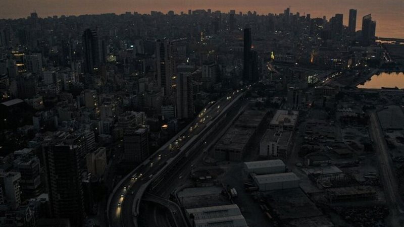لبنان يغرق في الظلام،