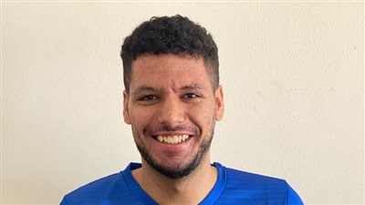 لافيينا يضم عمر بكري لاعب الأهلي وڤالميرا الليتواني 