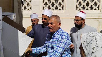 الأوقاف توزع 2 طن لحوم على الأسر الأولى بالرعاية بمحافظة مطروح ( صور ) 