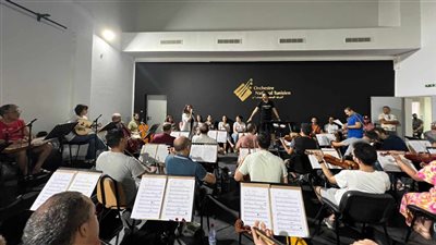 لطيفة تجري بروفات نهائية لحفلها غدًا على مسرح قرطاج