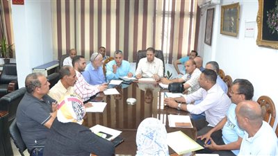 اجتماع موسع لمتابعة ملف تقنين أراضي أملاك الدولة والعقود الجاهزة بمحافظة البحيرة 