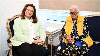 وزيرة الهجرة تلتقي فهيمة النقراشي لمناقشة أحوال الجالية المصرية في ألمانيا