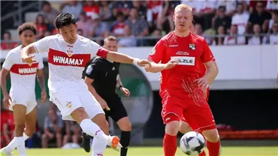 ليفربول يقترب من حسم صفقة الياباني واتارو إندو