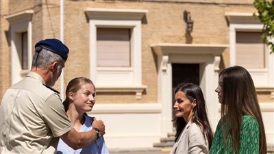 وريثة عرش إسبانيا تبدأ في أداء الخدمة العسكرية (صور)