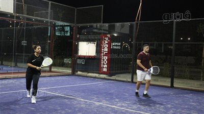 لعبة البادل البديل الجديد للتنس، واللاعبون: سهلة ولجميع الفئات (فيديو) 