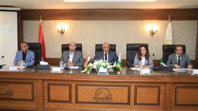 محافظ الجيزة يكلف بسرعة الانتهاء من طرح مشروعات الخطة الاستثمارية لعام 2023-2024