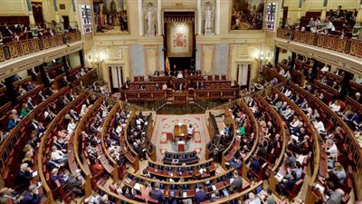 بعد فوزها في الانتخابات، تعرف على رئيسة البرلمان الإسباني الجديدة