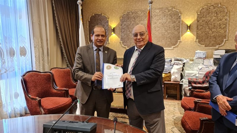  توقيع بروتوكول بين