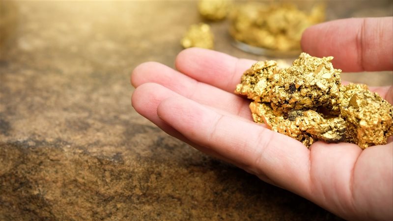  التنقيب غير المشروع