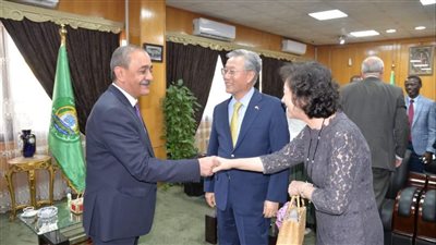 محافظ الإسماعيلية يستقبل عددا من سفراء الدول الأجنبية للمشاركة في مهرجان المانجو (صور)