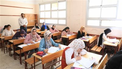 تداول أسئلة امتحان اللغة الأجنبية الثانية بالدور الثاني للثانوية العامة والتعليم تحقق