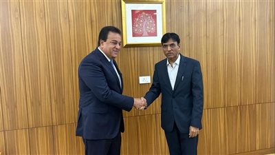 وزير الصحة يبحث مع نظيره الهندي التعاون في مجالات تصنيع الأدوية واللقاحات