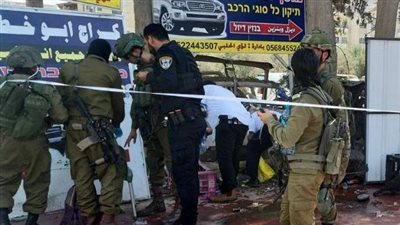 لحظة مقتل إسرائيليين جنوب نابلس بالضفة الغربية (فيديو)