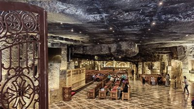 اهرب إلى مصر، مغارة درنكة أيقونة مسار العائلة المقدسة (فيديو)