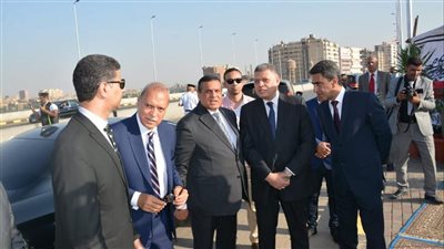 وزير التنمية المحلية يفتتح عددًا من المشروعات بالقناطر الخيرية وشبرا الخيمة