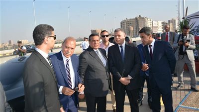 وزير التنمية المحلية ومحافظ القليوبية يفتتحان عددًا من المشروعات الخدمية 