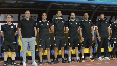 فيتوريا يجتمع غدا مع معاونيه لإعلان قائمة المحترفين لمعسكر سبتمبر